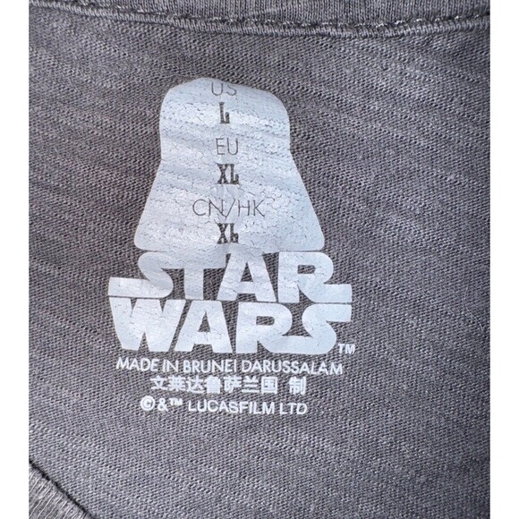 Star Wars glitter tee number 77 on back size large - Picture 6 of 7